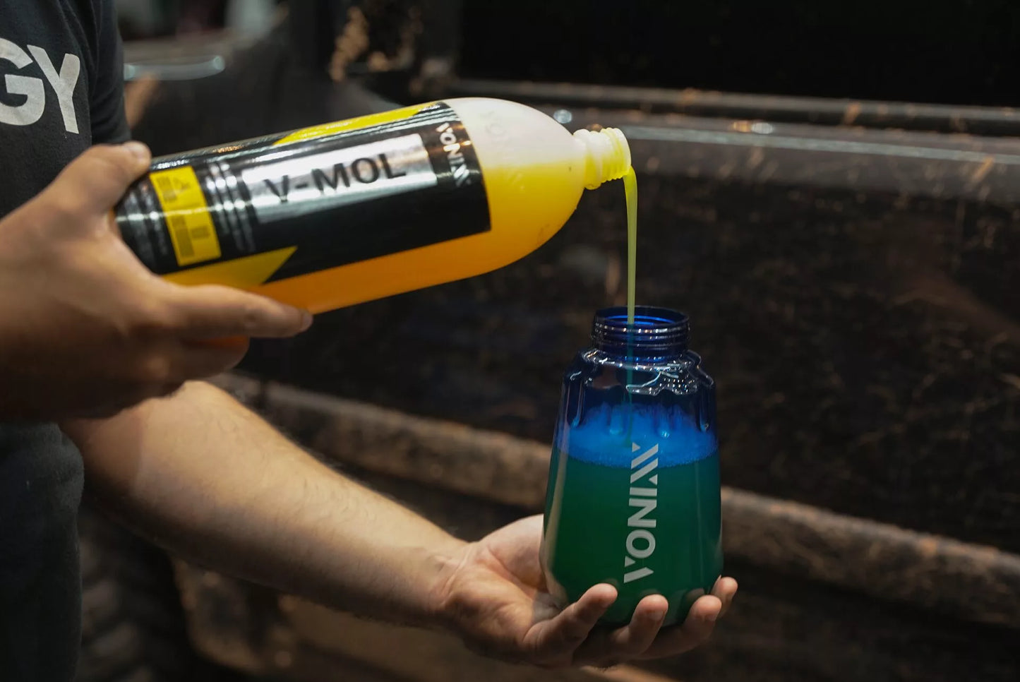 Vonixx V‑Mol 500 ml – Shampoo Desincrustante Concentrado