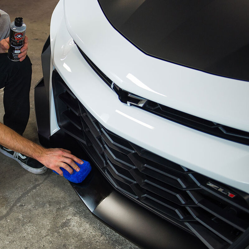 Chemical Guys Tire + Trim Gel (Renovador de Plásticos Exteriores y Neumáticos)